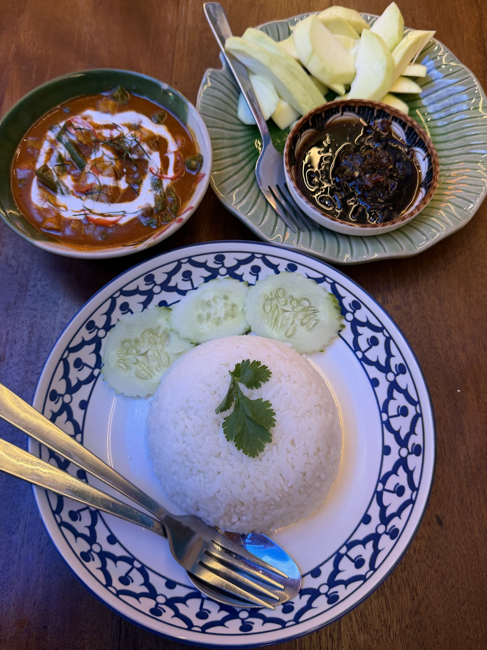 Green Mango with Sweetened Fish Sauce